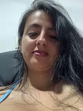 Snapshot of salo-rousee chatting on November 2, 5:10 am salo-rousee online show from November 2, 5:10 am