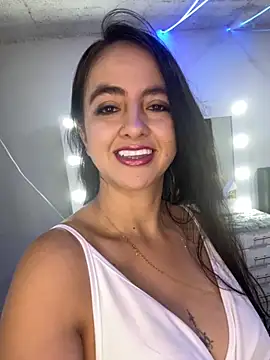 Snapshot of salo-rousee chatting on November 22, 4:50 pm salo-rousee online show from November 22, 4:50 pm