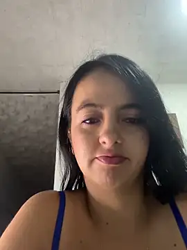 Snapshot of salo-rousee chatting on December 16, 8:25 pm salo-rousee online show from December 16, 8:25 pm