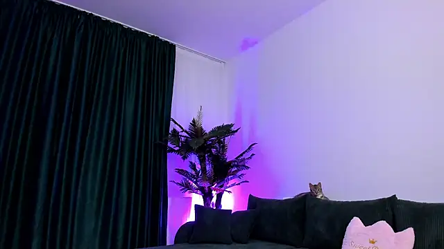 xPuka online show from February 17, 6:14 pm