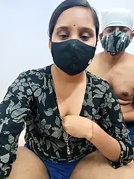 Snapshot of Miss_Riya20 chatting on May 10, 9:58 am Miss Riya20 online show from May 10, 9:58 am