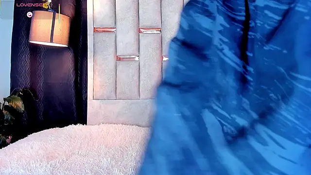 oliver mr  online show from September 30, 8:58 pm