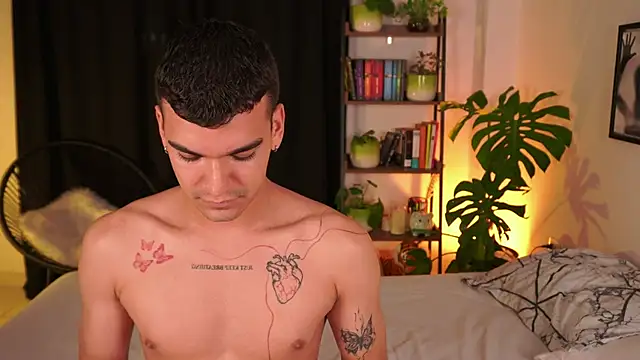 EROS AND ALAN online show from October 1, 3:56 am