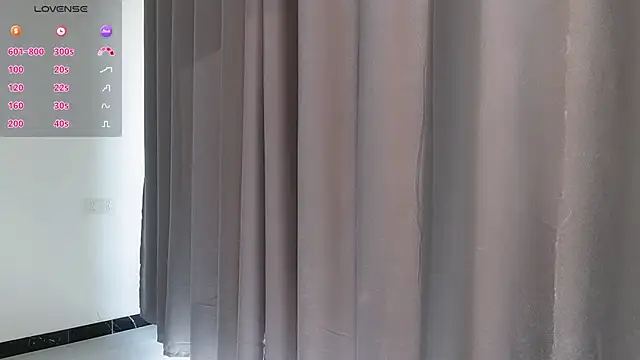 Snapshot of xiuxiu-04 chatting on December 15, 3:22 am xiuxiu-04 online show from December 15, 3:22 am