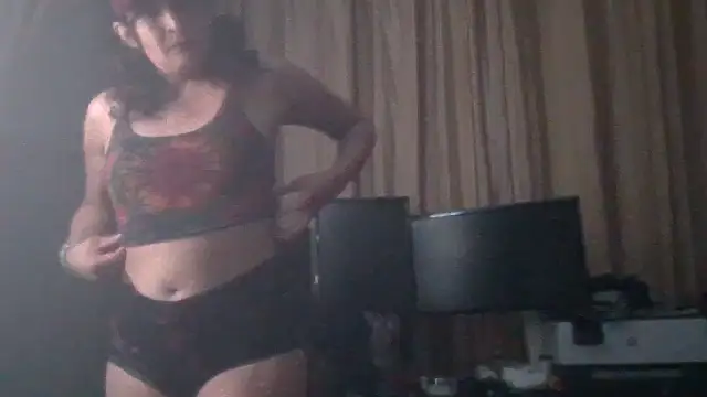 ditzycryztal online show from July 9, 5:11 am