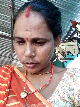 Snapshot of Pooja750 chatting on September 26, 5:11 am Pooja750 online show from September 26, 5:11 am