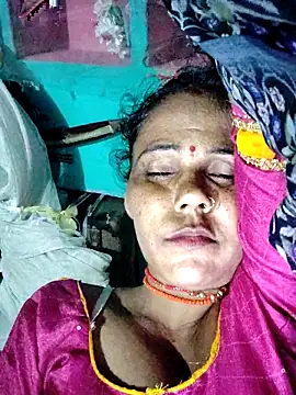 Snapshot of Pooja750 chatting on September 27, 11:10 pm Pooja750 online show from September 27, 11:10 pm