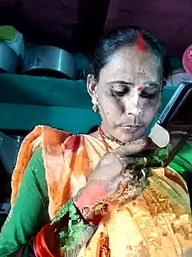 Snapshot of Pooja750 chatting on October 12, 5:28 am Pooja750 online show from October 12, 5:28 am