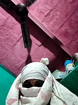 Snapshot of Pooja750 chatting on October 14, 7:03 pm Pooja750 online show from October 14, 7:03 pm