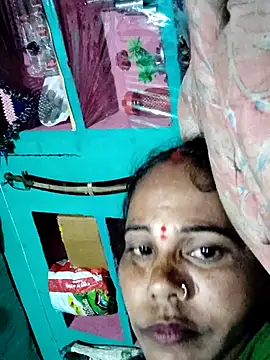 Snapshot of Pooja750 chatting on October 24, 8:49 pm Pooja750 online show from October 24, 8:49 pm