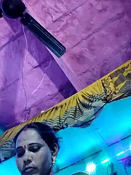 Snapshot of Pooja750 chatting on October 26, 3:51 pm Pooja750 online show from October 26, 3:51 pm