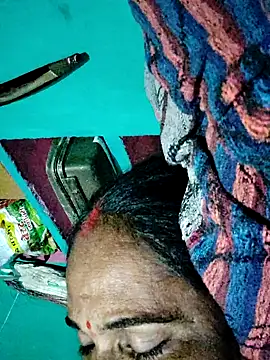 Snapshot of Pooja750 chatting on November 3, 4:41 pm Pooja750 online show from November 3, 4:41 pm