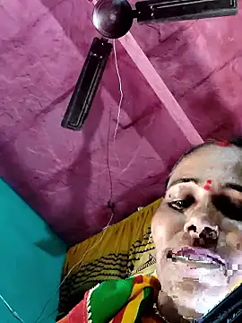 Snapshot of Pooja750 chatting on November 4, 6:01 am Pooja750 online show from November 4, 6:01 am