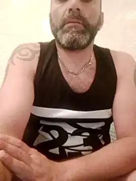 Snapshot of gigilola84 chatting on June 17, 3:20 am gigilola84 online show from June 17, 3:20 am