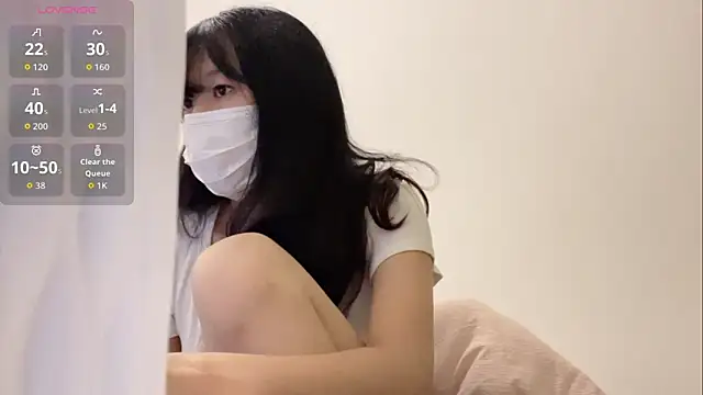 Minnie-2025 online show from September 14, 4:28 pm