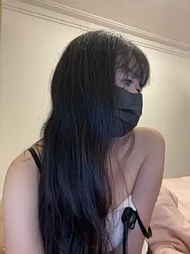 Minnie-2025 online show from September 26, 3:49 pm