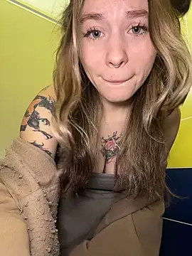 Snapshot of Mimiumuy chatting on January 5, 6:33 pm Mimiumuy online show from January 5, 6:33 pm