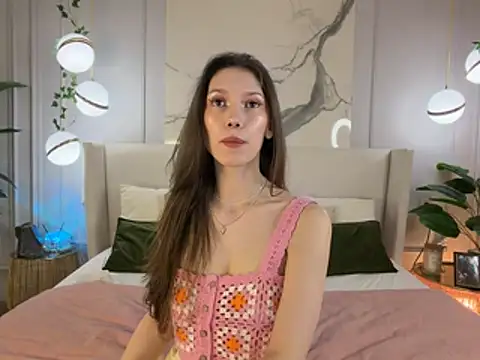 Snapshot of MaryNixon_ chatting on April 6, 5:19 am MaryNixon online show from April 6, 5:19 am