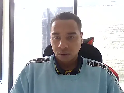 JUNINHOLEKE online show from September 9, 3:22 pm