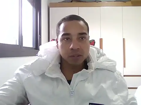 JUNINHOLEKE online show from September 14, 4:17 pm