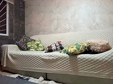 xirie98 online show from February 6, 3:00 am