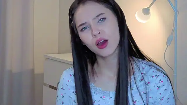 Snapshot of slyshypie chatting on September 27, 1:27 pm slyshypie online show from September 27, 1:27 pm