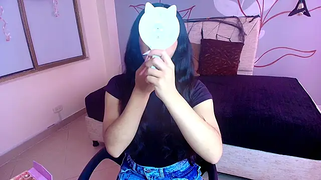 Honey Love   online show from November 1, 1:13 pm