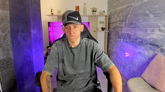 mikebenefleck 1 online show from September 10, 12:27 pm
