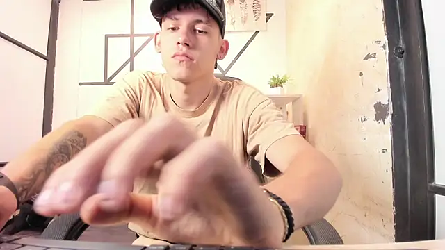 mikebenefleck 1 online show from September 12, 12:38 pm