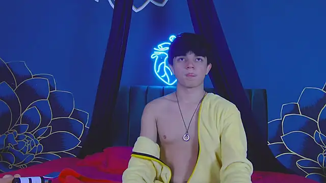 LucaDelart online show from October 16, 12:39 pm