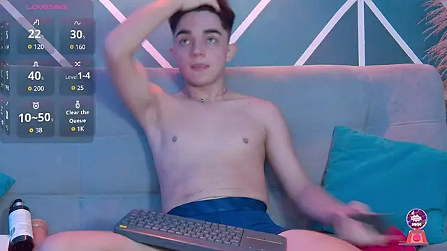 LucaDelart online show from October 21, 12:50 pm