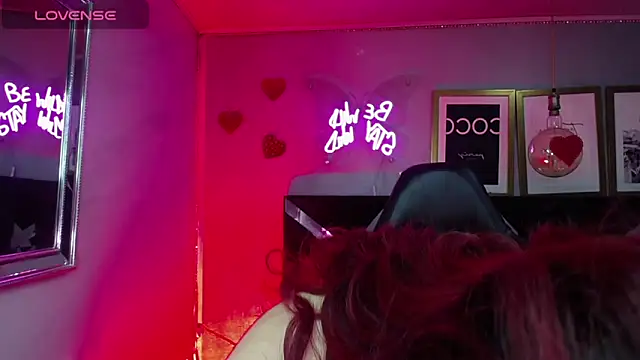 Red Bunny v online show from June 4, 1:17 pm