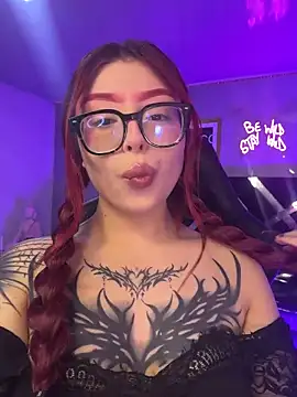 Red Bunny v online show from June 14, 1:24 pm