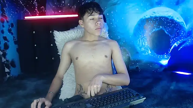 SemerHott online show from November 2, 1:24 pm