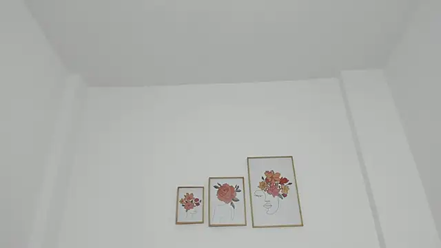 hellzel moon online show from October 10, 7:02 pm