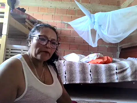  Cristal online show from October 9, 2:26 pm