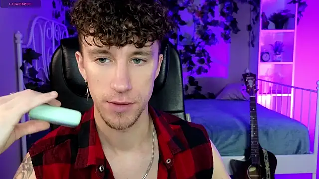 mark caron online show from December 3, 8:29 pm