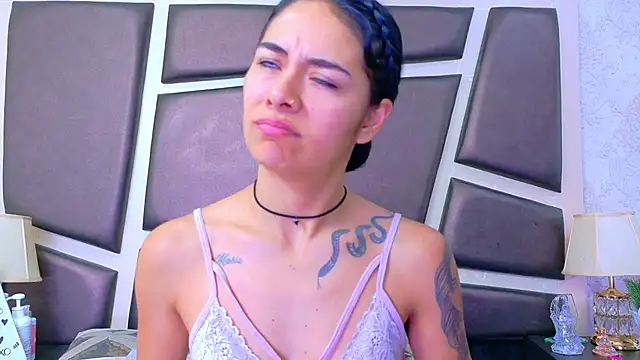 EmilieLake online show from May 23, 1:15 pm