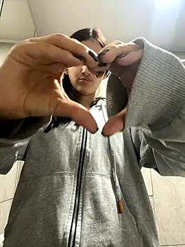 Snapshot of GiselleFever chatting on December 3, 11:58 pm GiselleFever online show from December 3, 11:58 pm