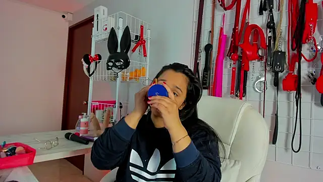  adahara queen online show from November 19, 3:50 am