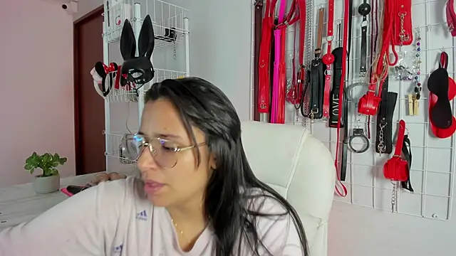  adahara queen online show from November 22, 4:00 am