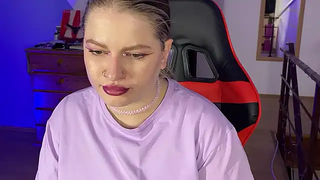 Mia Kamp online show from October 13, 8:09 pm