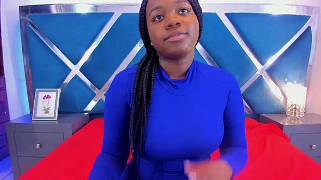 SulyClarck online show from October 27, 8:02 pm