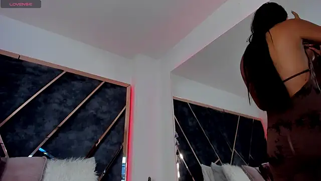 Snapshot of SusanaHenao chatting on October 6, 6:49 pm SusanaHenao online show from October 6, 6:49 pm