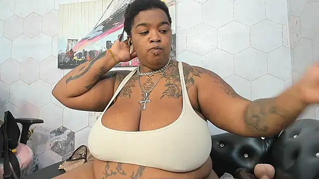 Anaa Fuentess online show from June 4, 11:38 am