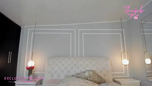 sakura Gomez online show from June 18, 7:18 pm