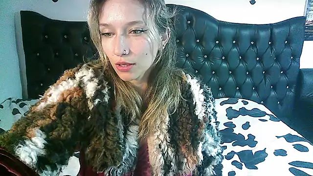 Snapshot of Licethf00x chatting on September 15, 2:00 am Licethf00x online show from September 15, 2:00 am