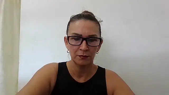 MiaVega online show from February 11, 3:06 pm