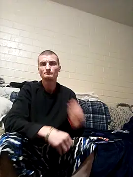 Snapshot of jizzyglizzy92 chatting on March 18, 11:24 am jizzyglizzy92 online show from March 18, 11:24 am