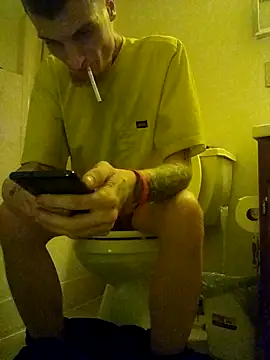 Snapshot of jizzyglizzy92 chatting on April 7, 4:57 am jizzyglizzy92 online show from April 7, 4:57 am